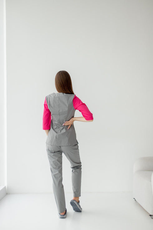 Жіночий медичний костюм 3D