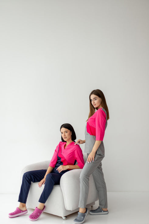 Жіночий медичний костюм 3D