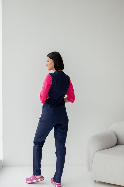 Жіночий медичний костюм 3D