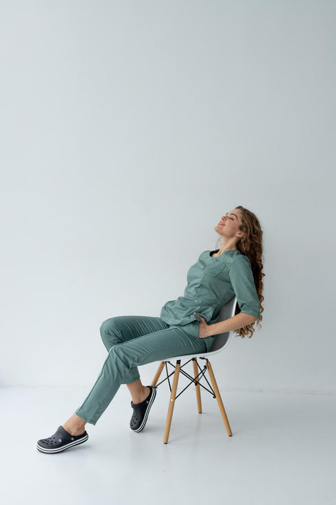 Медичний костюм Лаос